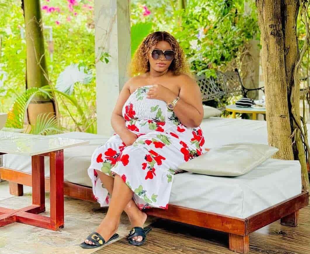Talia, Sexy Sugar Mummy Seeks Discreet Relationship in Syokimau