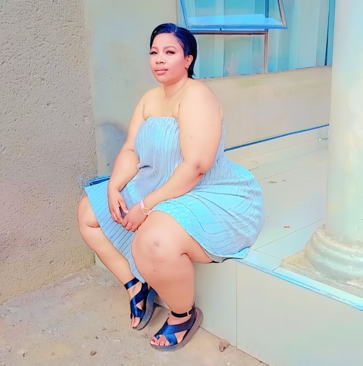 Keira, a Sugar Mummy in Kizingo, Mombasa, Seeks a Charming Guy
