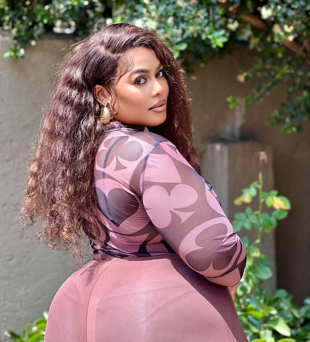 Coastal Sugar Mummy in Mombasa Seeking Fun Partner