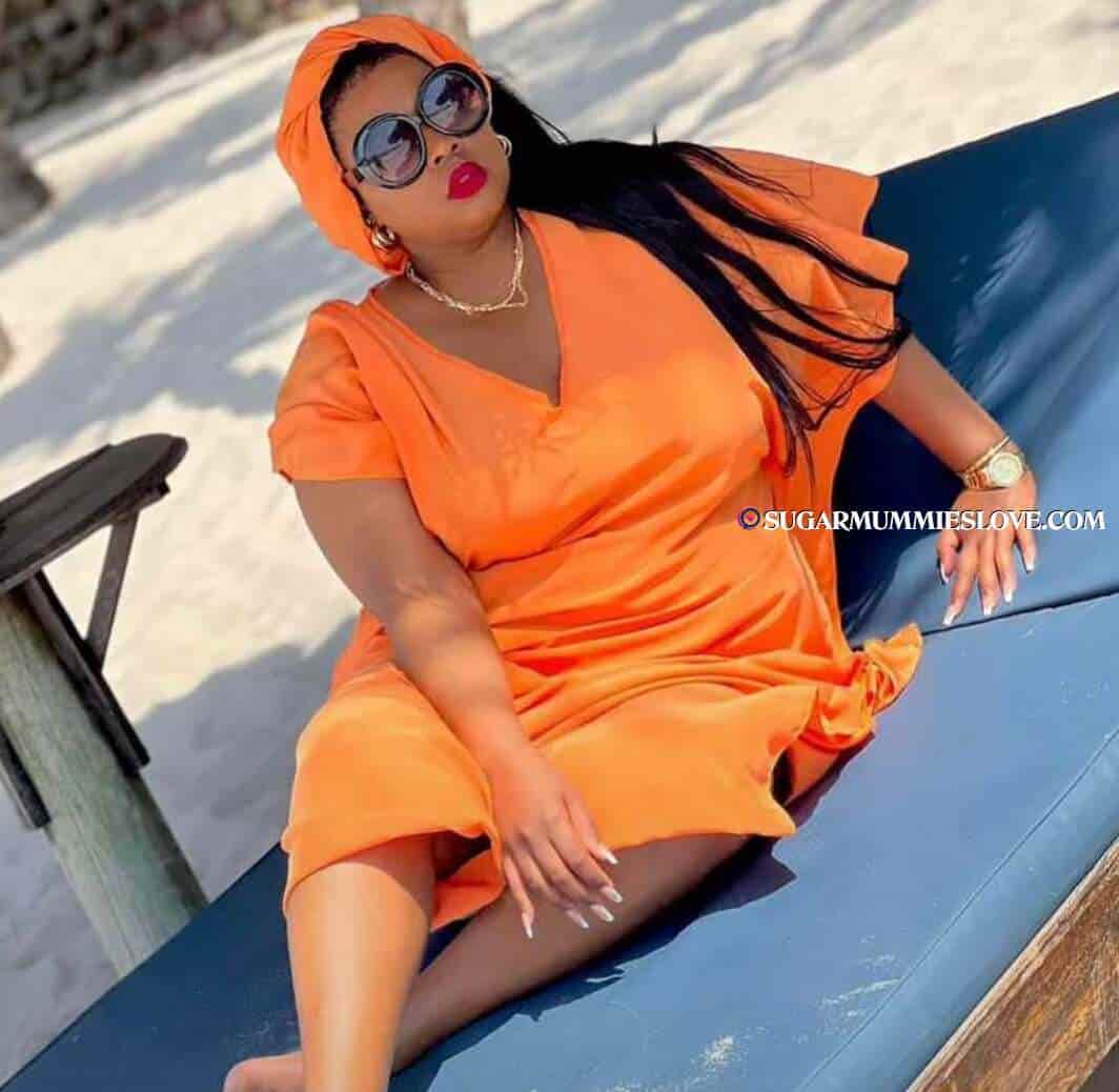 Amina Sugar Mummy from Diani is Looking for Sugar Boy Aged 22+