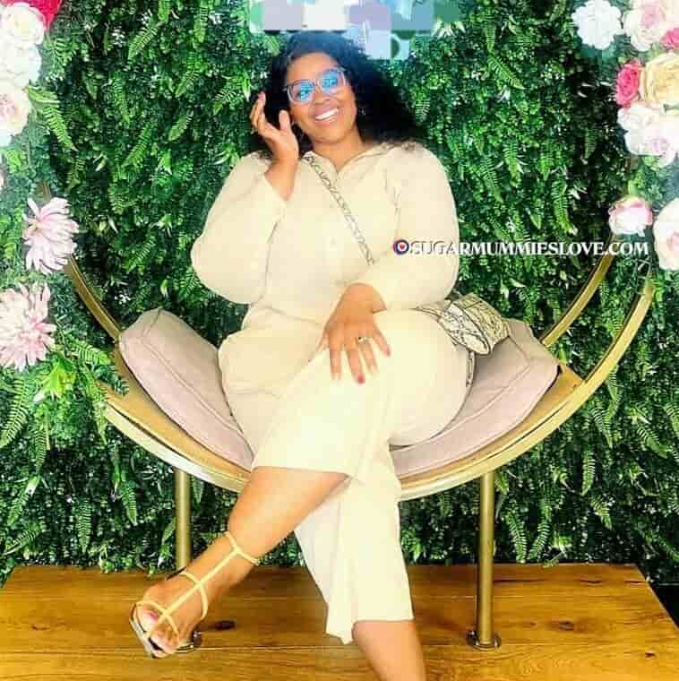 Emily Sugar Mummy in Muthaiga, Nairobi Looking for Loyal and Passionate Lover