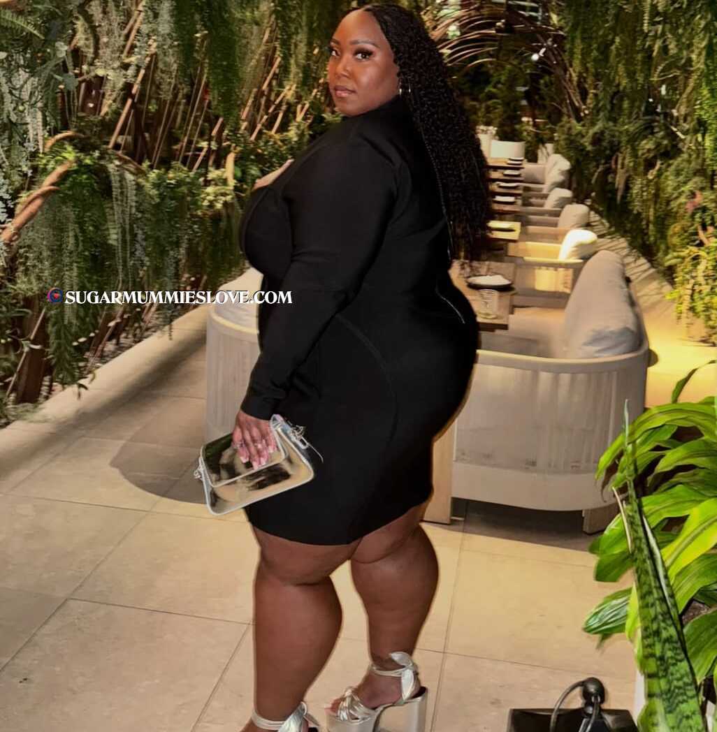 Felicia Sugar Mummy from Kitengela Seeks Discreet, Energetic Young Man