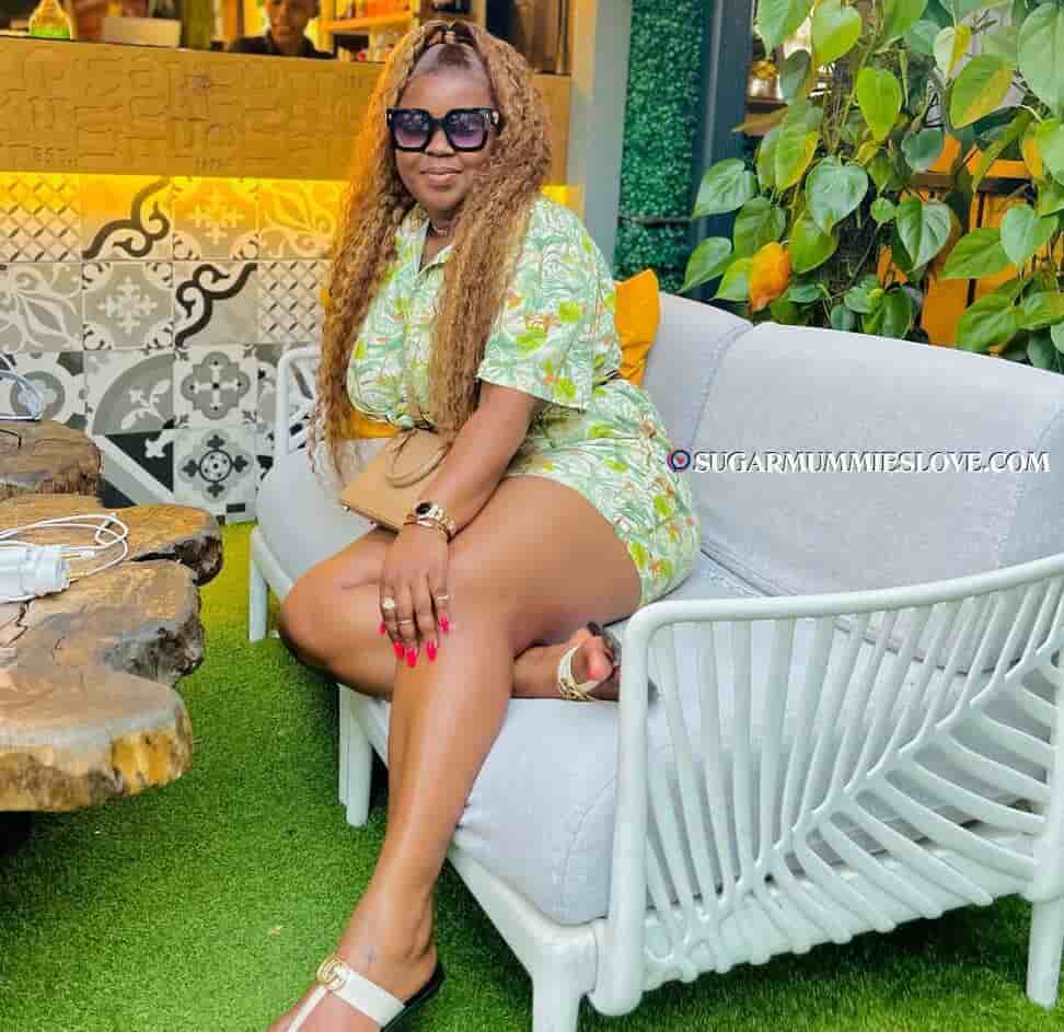 Josephine Sugar Mummy from Kileleshwa Wants a Loyal and Calm Young Man